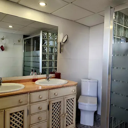 La Luna Completo Villa